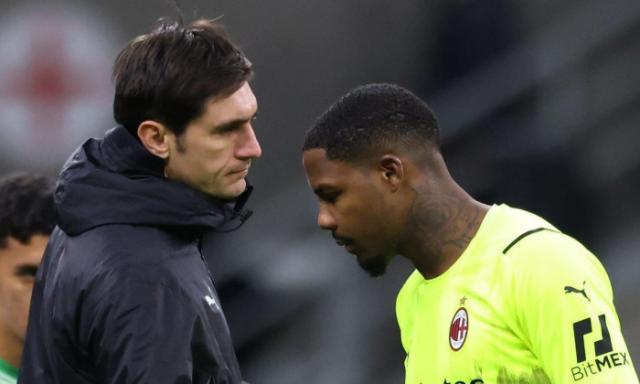 kaiyun-【观察】状态低迷三线崩塌，AC米兰到底怎么了？